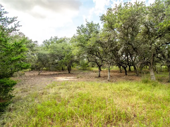 2 County Road 15, Hallettsville, TX 77964