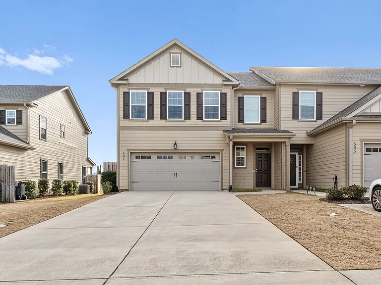 597 Vinings Dr — Photo 1