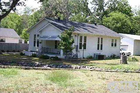 4th image of 402 W Saint Louis St