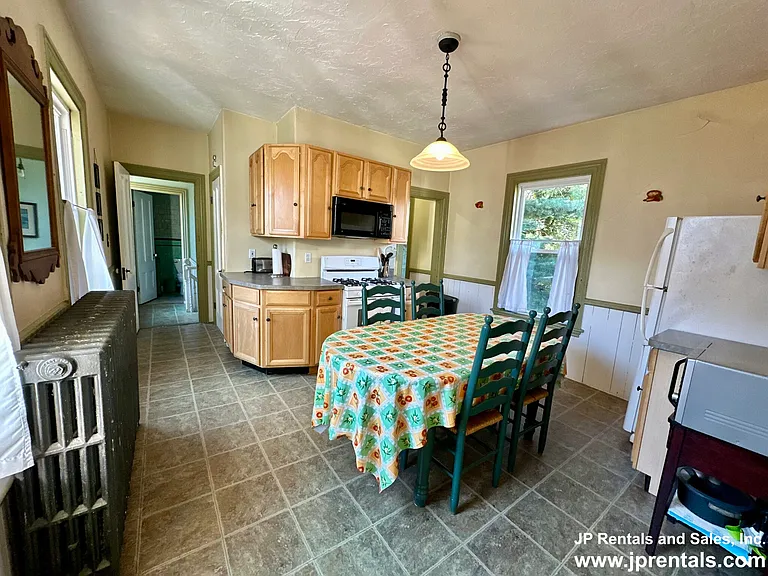 29 Spring Park Ave #2R — Photo 9