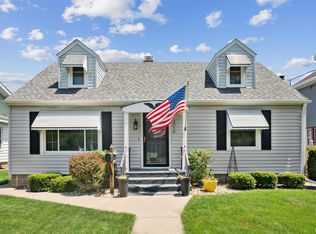 2219 24th St, Rock Island, IL