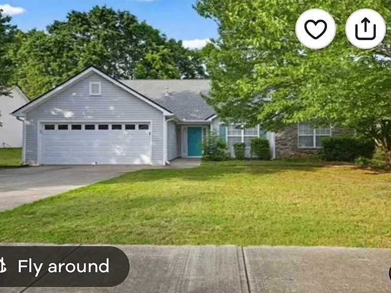 1029 Harbins Pass Dr — Photo 2