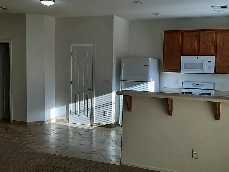 9574 Bouncing Ball St — Photo 3