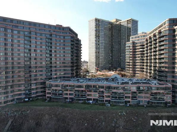 100 Carlyle Drive #14E-S, Cliffside Park, NJ 07010