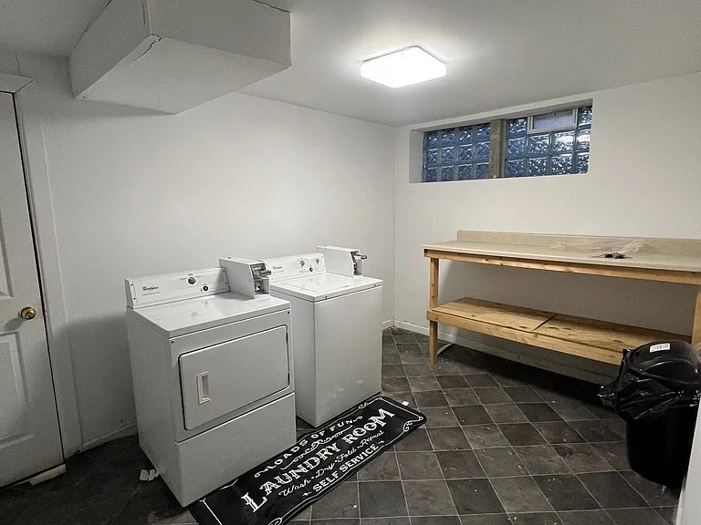 229 Ashworth Pl #1 — Photo 12