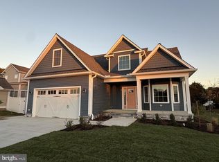 45245 W Point Comfort Ln, Piney Pt, MD 20674