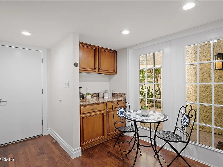 5805 N 24th Pl — Photo 12