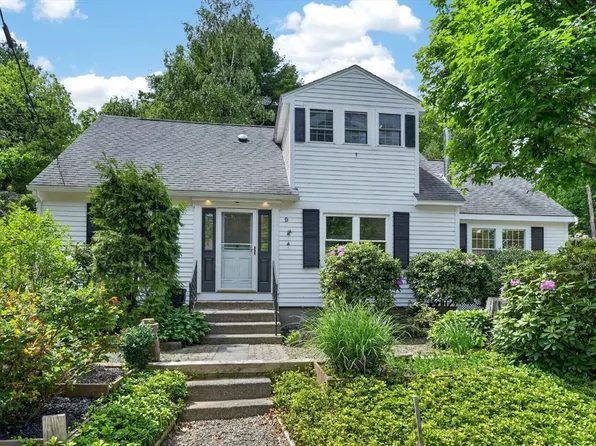 9 Ledgewood Dr, Boylston, MA 01505