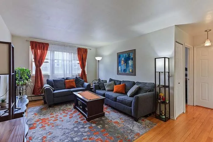 5950 N Kenmore Ave #405