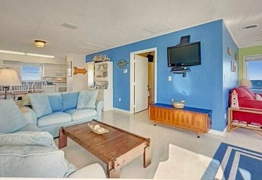 2nd image of 1501 NE Ocean Blvd APT 2