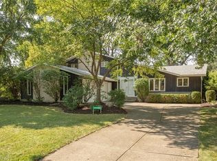 14321 Cherokee Trl, Middleburg Heights, OH 44130