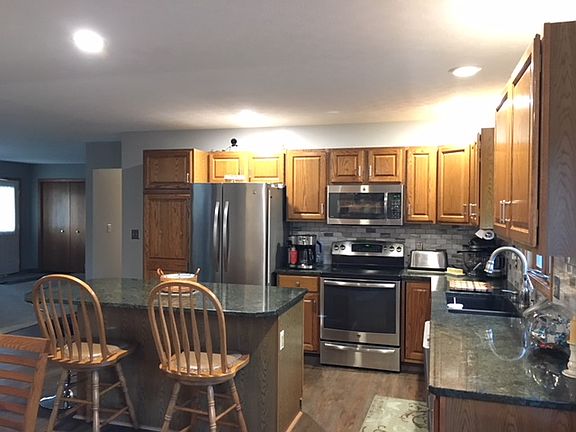 2nd image of 1261 Center Lane Dr