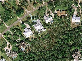 3rd image of 1830 SW Crane Creek Ave