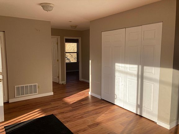 Living room area. Closet has hook up for washer/dryer.