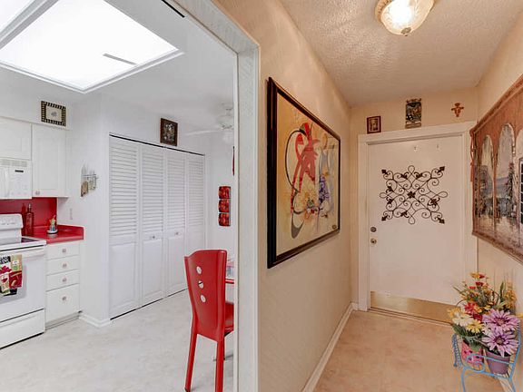 3rd image of 7220 Lake Circle Dr APT 207