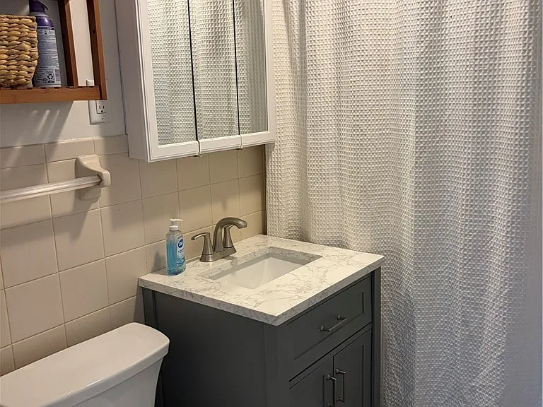 18 Briggs Ave #18 — Photo 17