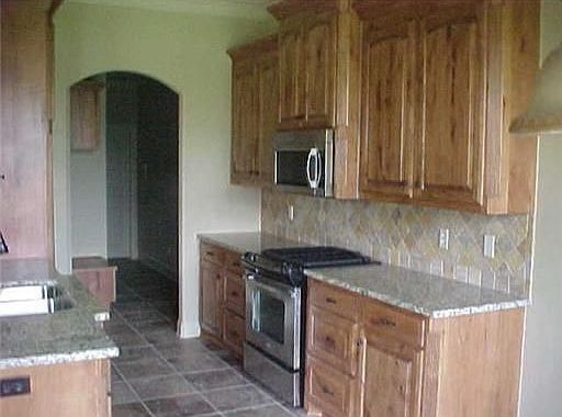 3rd image of 106 Devereaux Dr