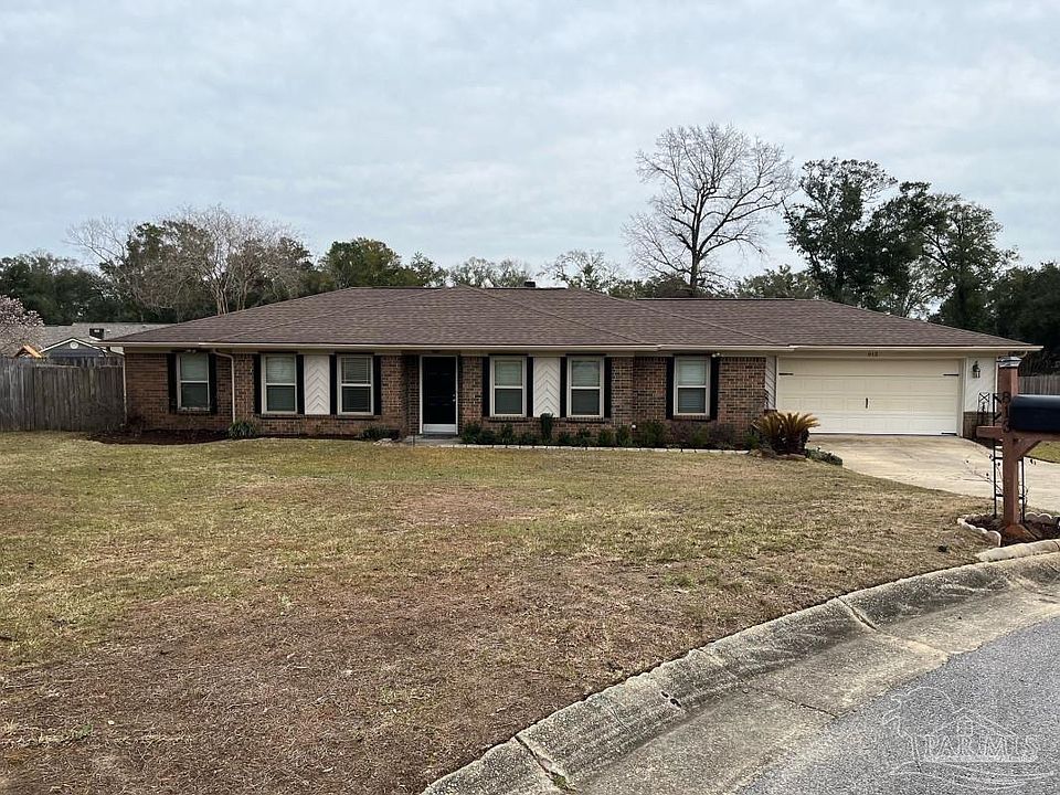 1st image of 813 Fleming Way