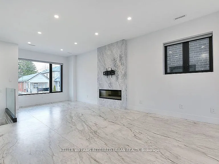 613 Harvie Ave — Photo 6
