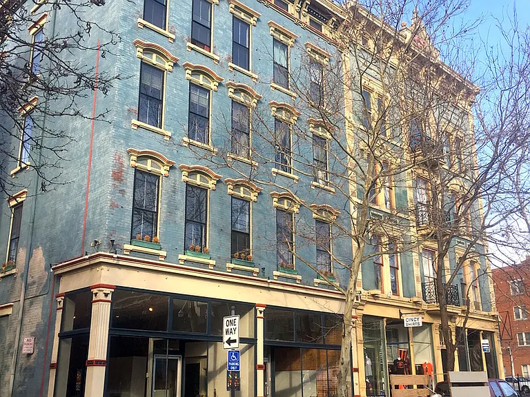 1435 Main St — Photo 12