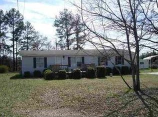 261 Highpoint Dr, Byron, GA 31008