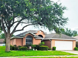 4471 Treasure Cay Rd, Tavares, FL 32778