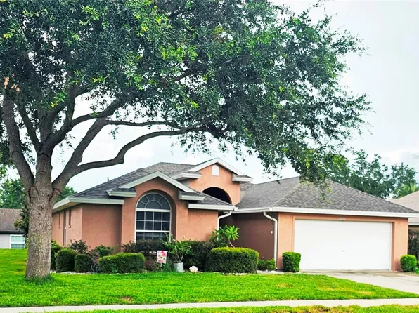 4471 Treasure Cay Rd, Tavares, FL 32778