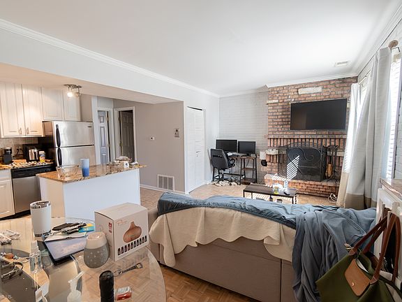 3rd image of 455 W Grant Pl APT 16