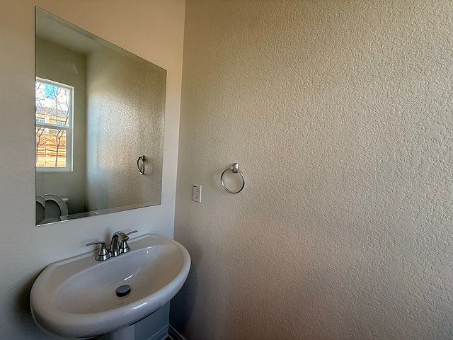 Guest half bath
