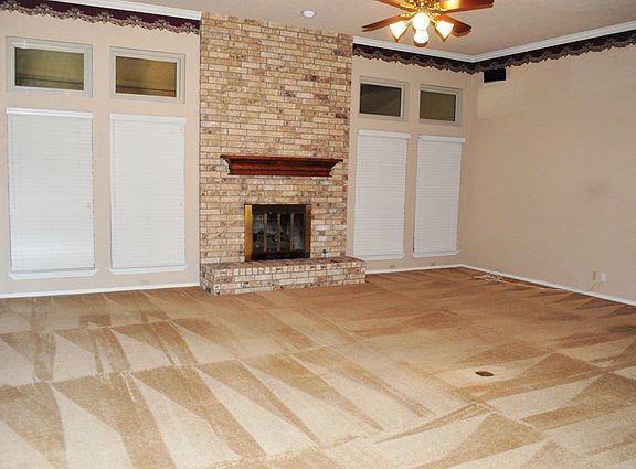 2nd image of 4801 Los Alamitos Dr