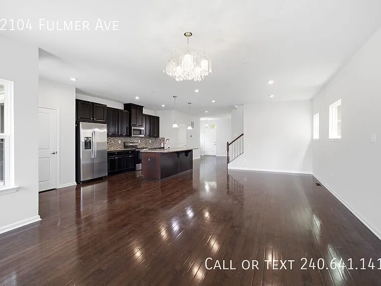22104 Fulmer Ave — Photo 3