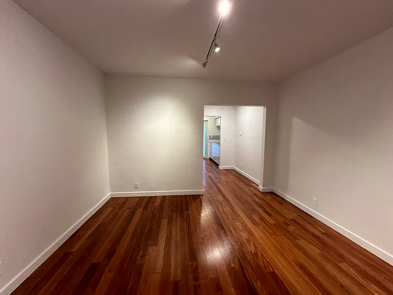 1235 Euclid Ave #12 — Photo 12
