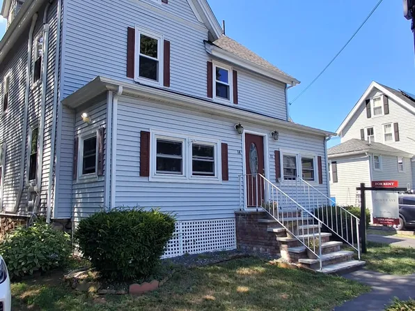 12 Willow St #12, Concord, MA 01742