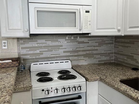 4th image of 6484 Indian Creek Dr APT 125