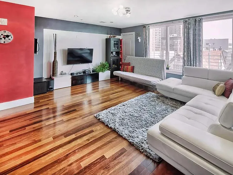 34 48th St #3C — Photo 1