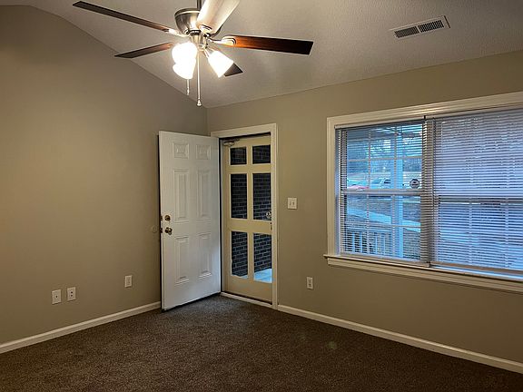 Livng Room with NEW CARPET!