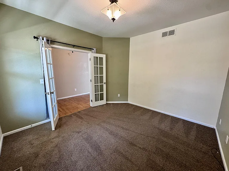 7031 S Oak Hill Cir — Photo 11