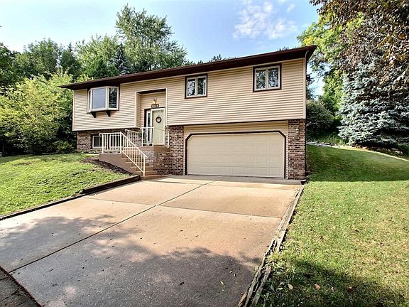 2nd image of 2208 Norwood Dr