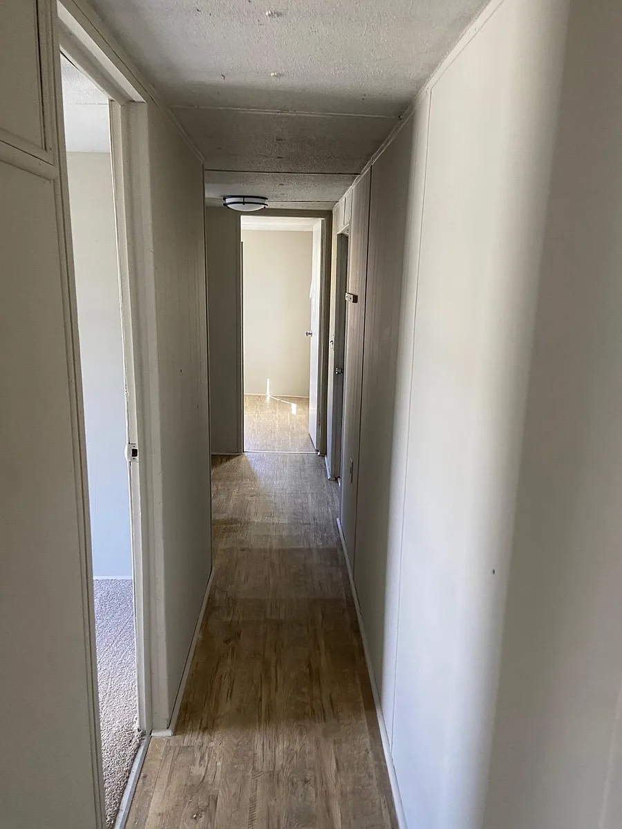 Building Photo - 131 Canyon Way #17