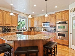 11126 S Via Encantada Way, South Jordan, UT 84095
