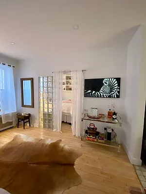 Rented by Owner | media 11