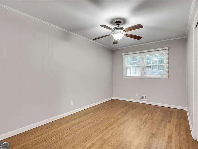 799 Marstevan Dr NE — Photo 18