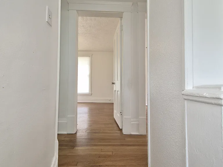 113 Delaware Ave — Photo 14