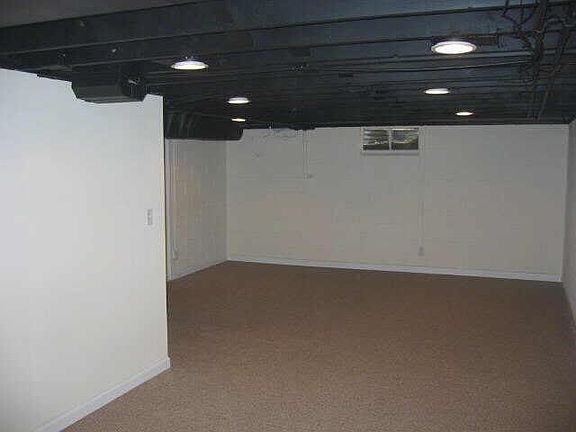 5th image of 5410 N Woodside Dr