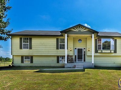 1525 E St, Osage City, KS, 66523