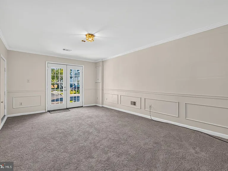 6581 Willard Horine Ct — Photo 12