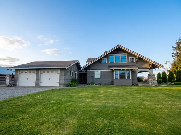 792 E Badger Rd, Lynden, WA 98264