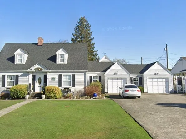 717 Rucker Avenue, Everett, WA 98201