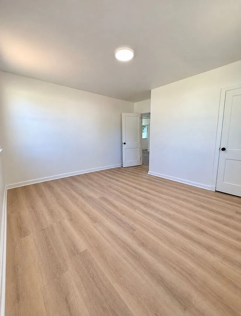 For Rent Newly Remodeled! — Photo 4