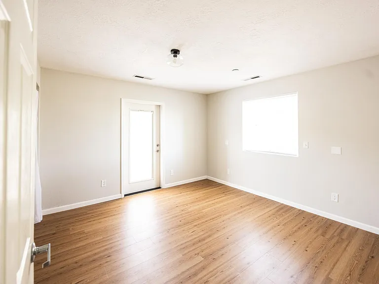 8717 NE Webster St #B — Photo 16
